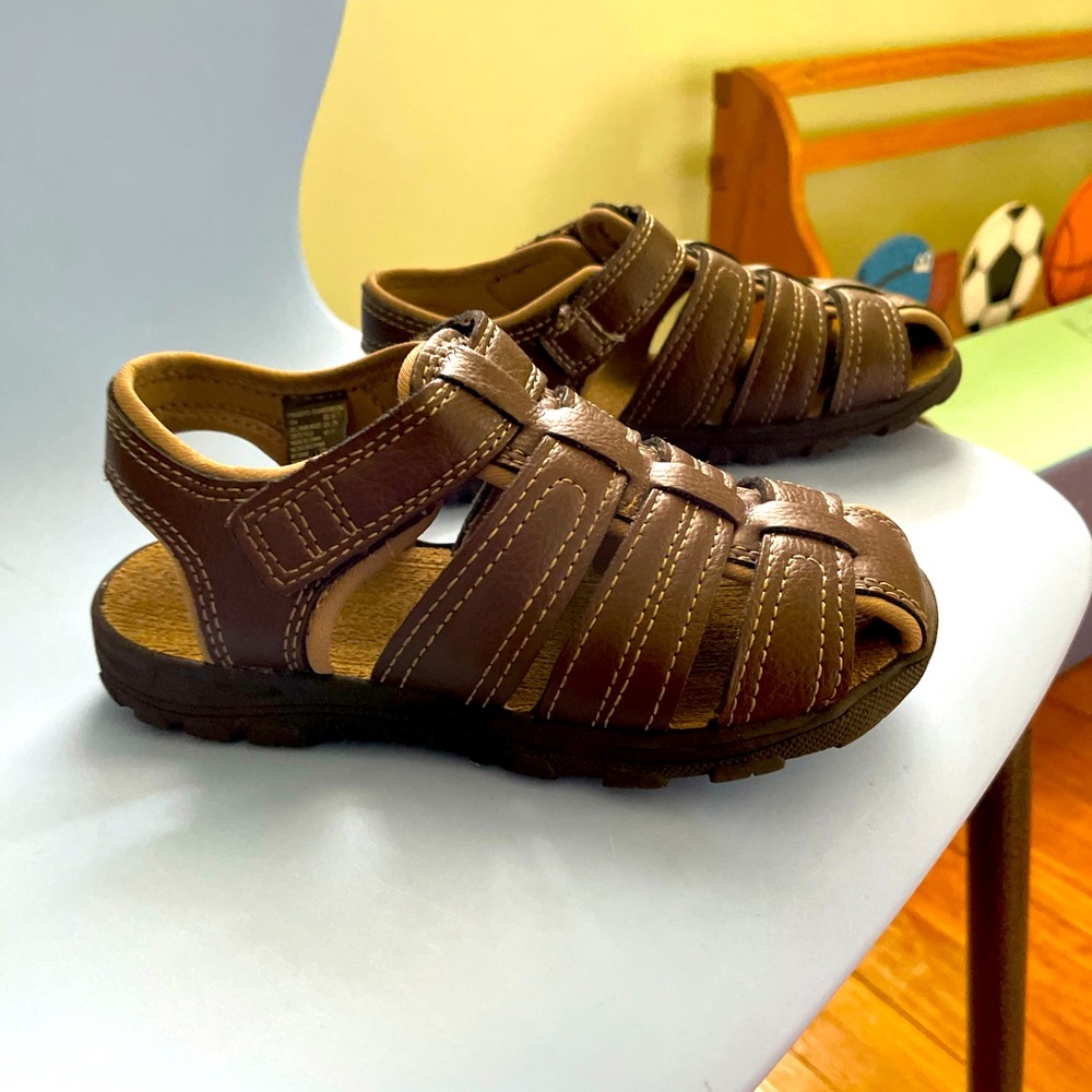 Toddler size 10 - brown sandals - EUC